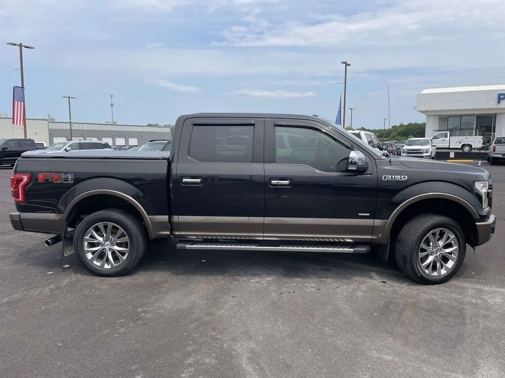 Used 2015 Black Ford Lariat image 2