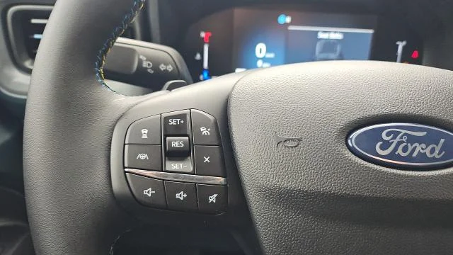 New 2026 Carbonized Gray Metallic Ford Lobo High AWD image 28