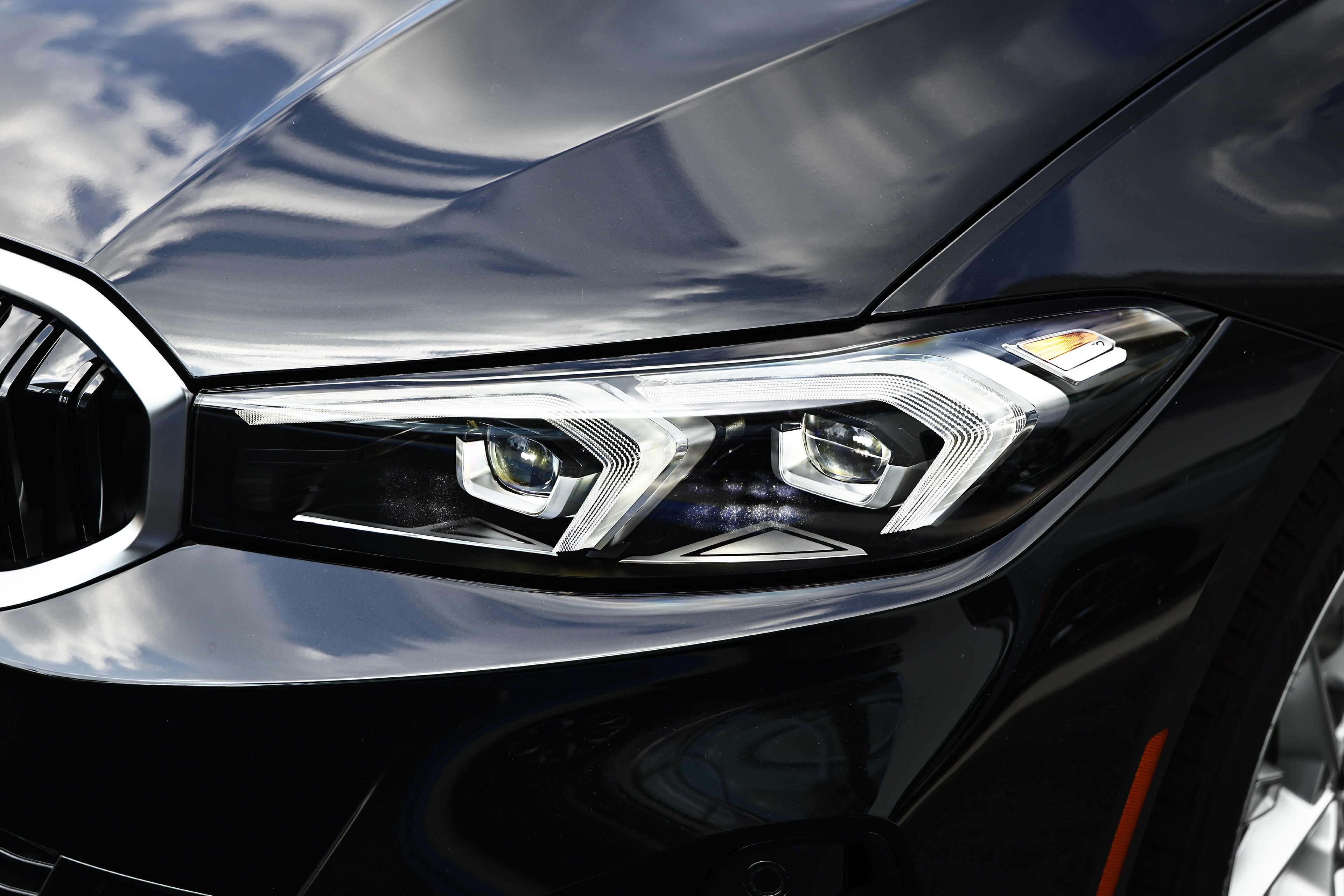 New 2026 Black Sapphire Metallic BMW 330i image 12