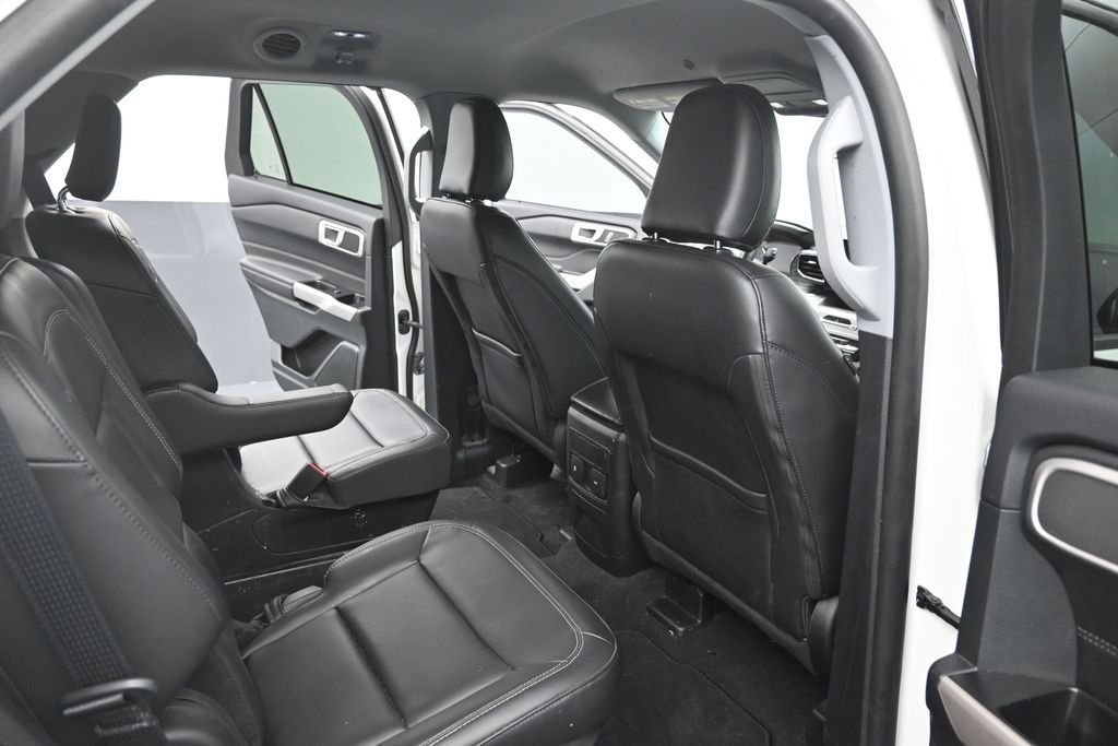 Used 2023 White Ford XLT image 12