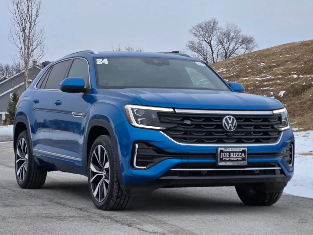 Used 2024 Blue Volkswagen 2.0T SEL Premium R-Line image 9