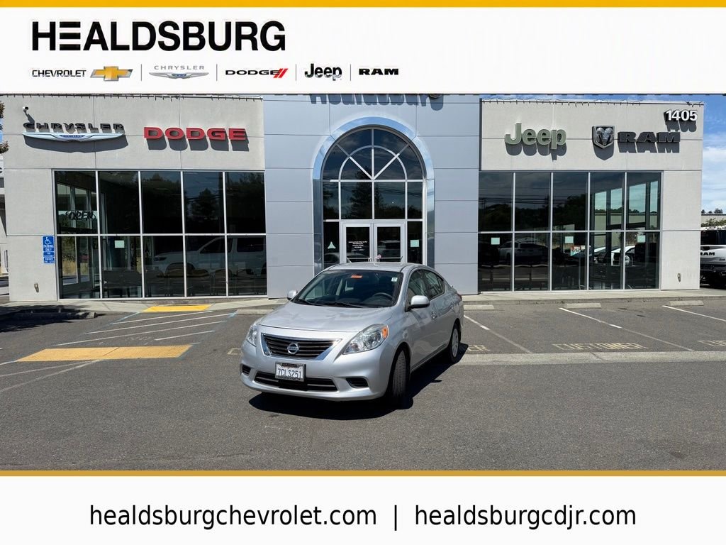 Used 2014 Silver Nissan 1.6 SV image 1