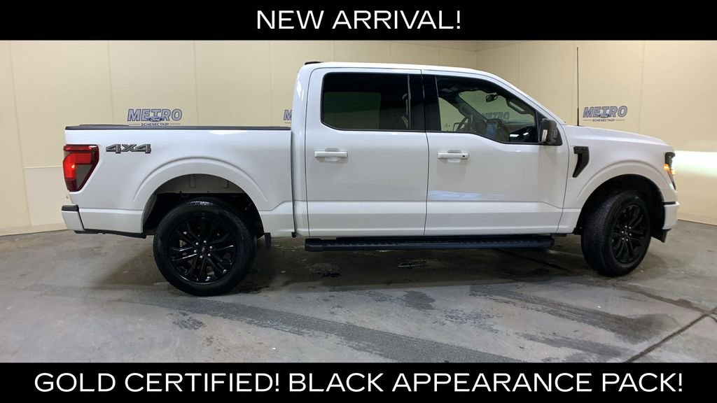 Certified Used 2025 Oxford White Ford XLT image 2