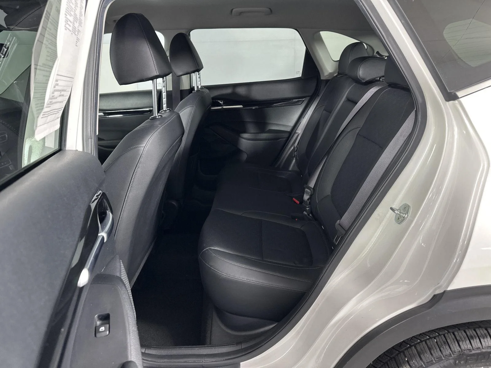 Used 2021 Snow White Pearl Kia SX Turbo image 20