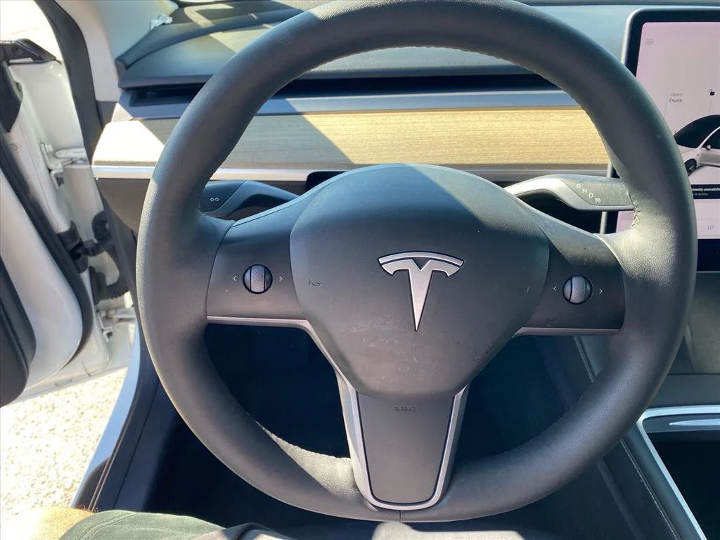 Used 2021 Pearl White Multi-Coat Tesla Long Range image 10