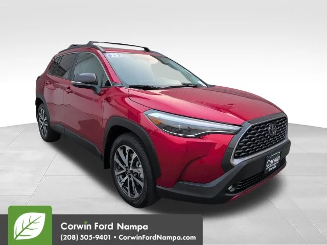 2025 Toyota Corolla Cross XLE