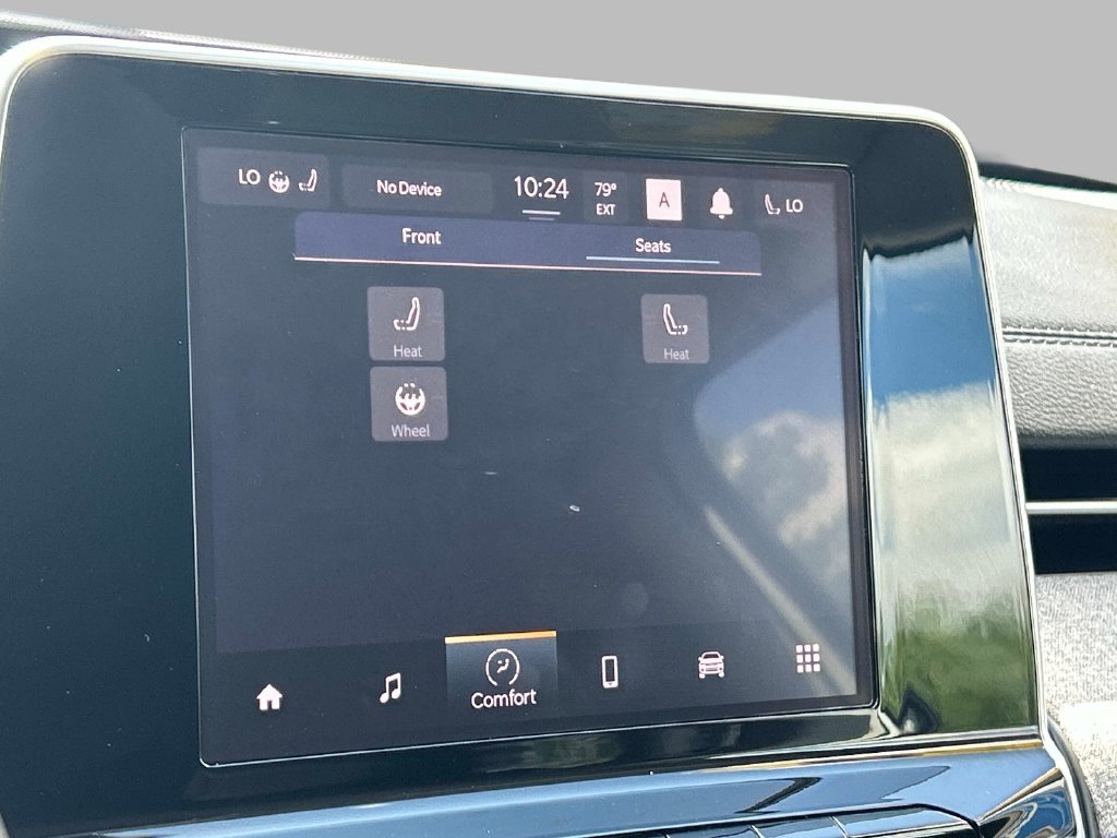 Used 2022 White Jeep Latitude image 31