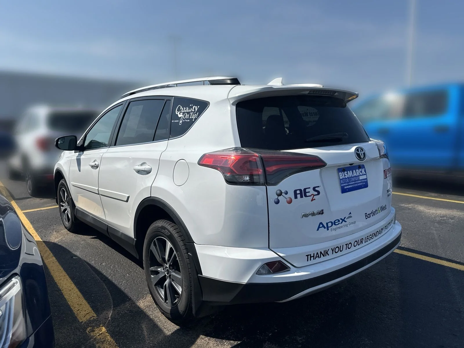 Used 2016 White Toyota XLE image 4
