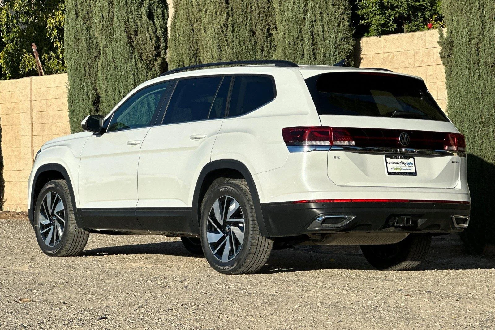 New 2026 Opal White Pearl Volkswagen 2.0T SE w/Technology image 6