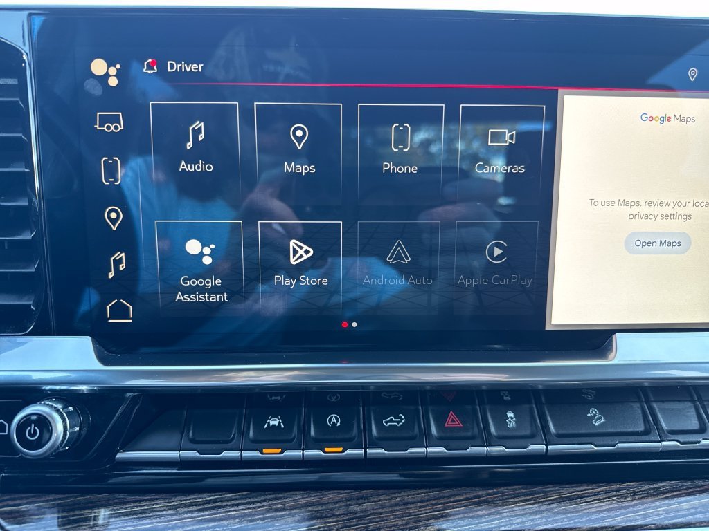 Used 2023 DESERT SAND METALLIC GMC Elevation image 18