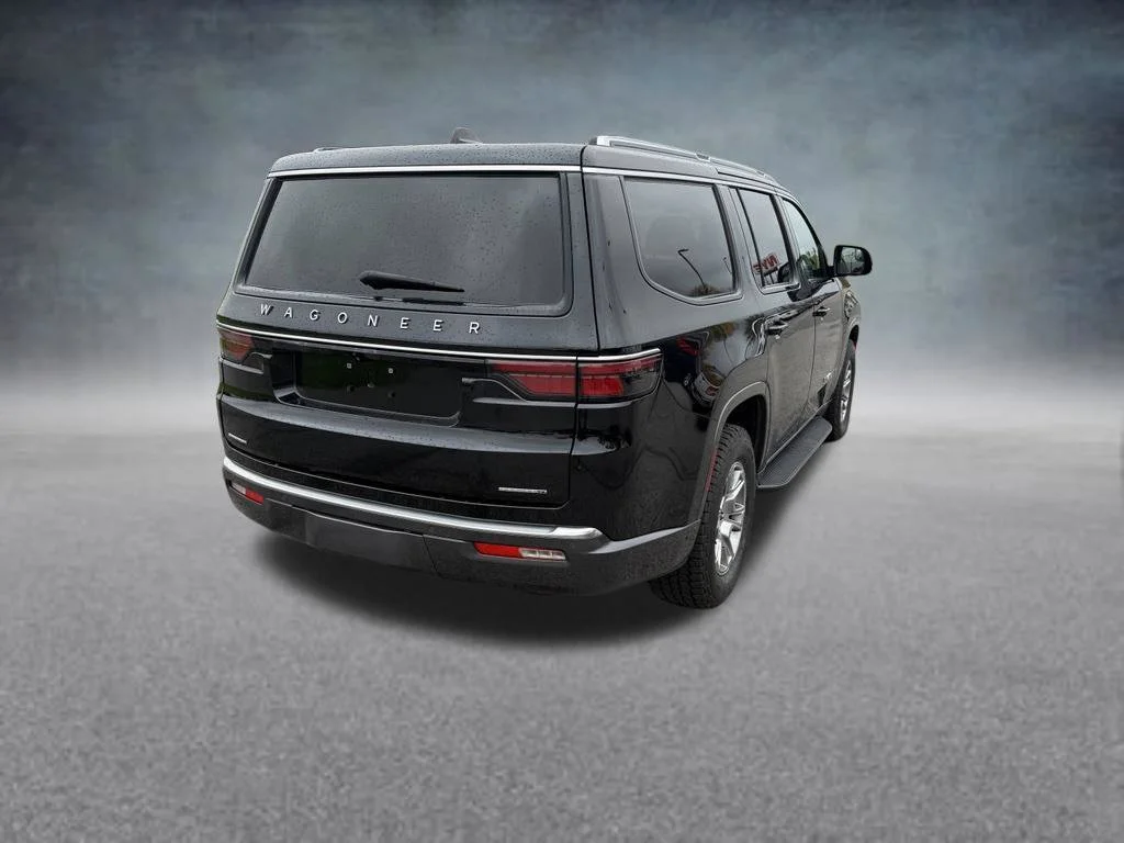 Used 2022 Diamond Black Cry Jeep Series I image 5