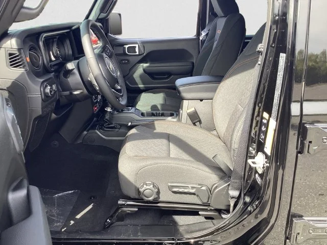 New 2027 Black Jeep MOJAVE 4X4 image 9