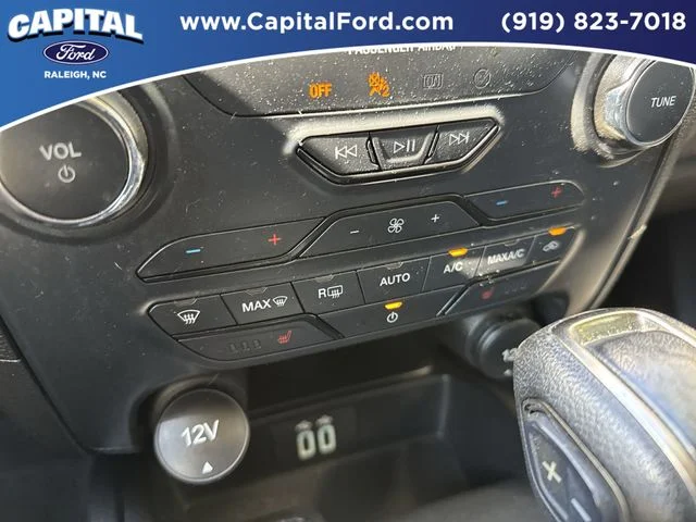 Used 2023 Gray Ford XLT image 29