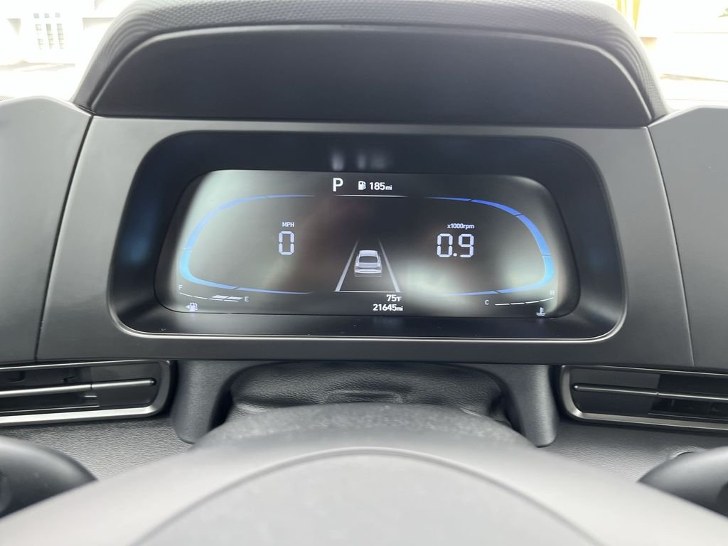 2025 Hyundai Elantra SEL - Photo 15