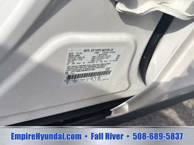 Used 2024 Oxford White Ford XLT image 21