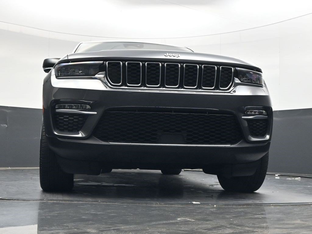 Used 2022 Baltic Gray Metallic Clearcoat Jeep 4xe image 39