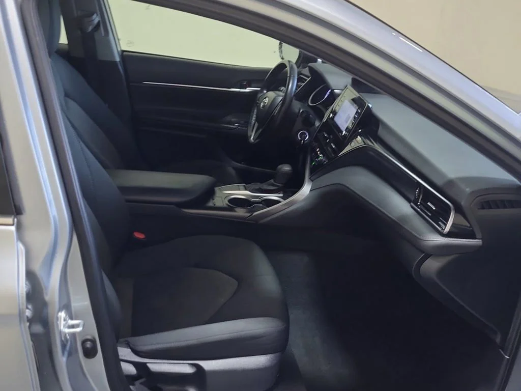 Used 2023 Silver Toyota LE image 3