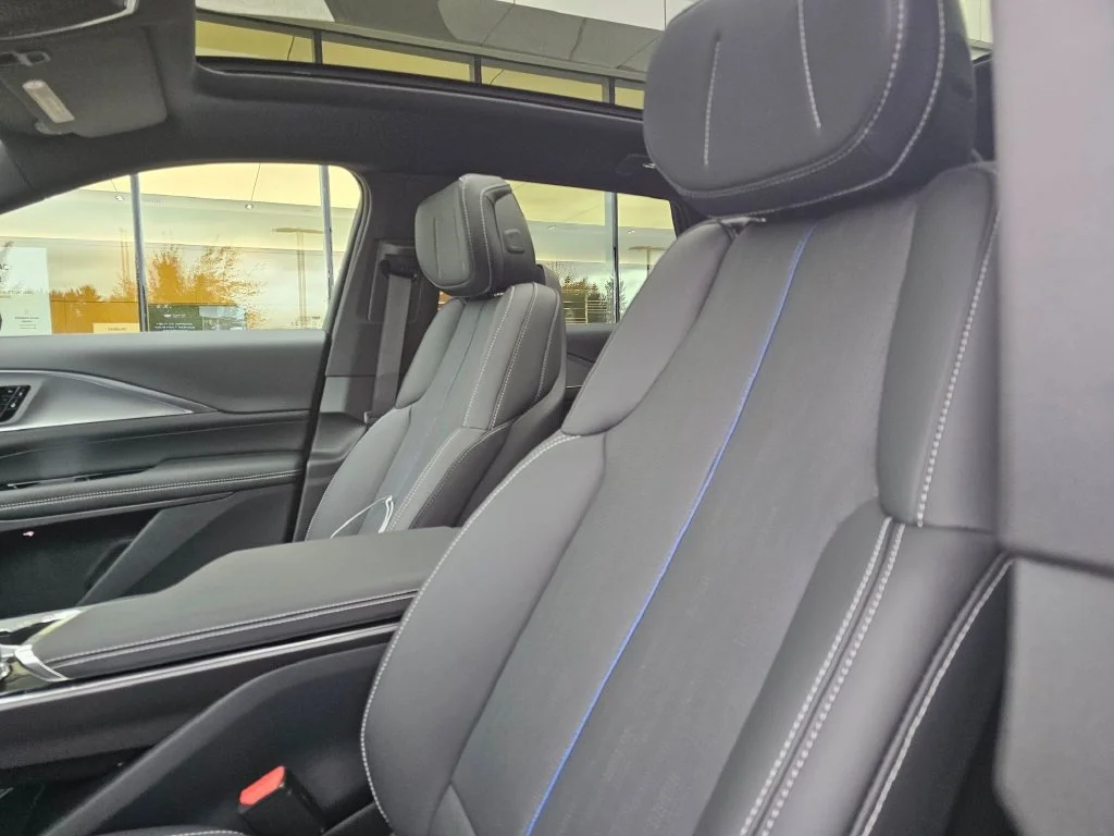 2027 Cadillac LYRIQ Sport - Photo 23