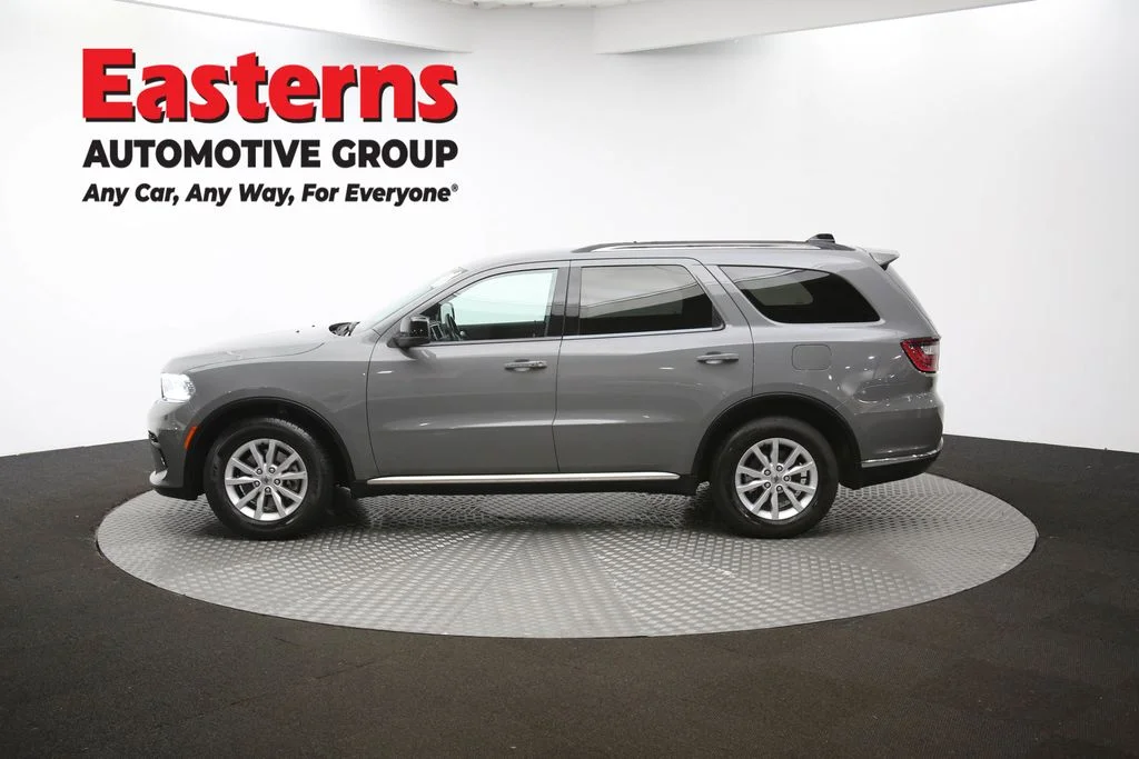 Used 2023 Gray Dodge SXT image 59