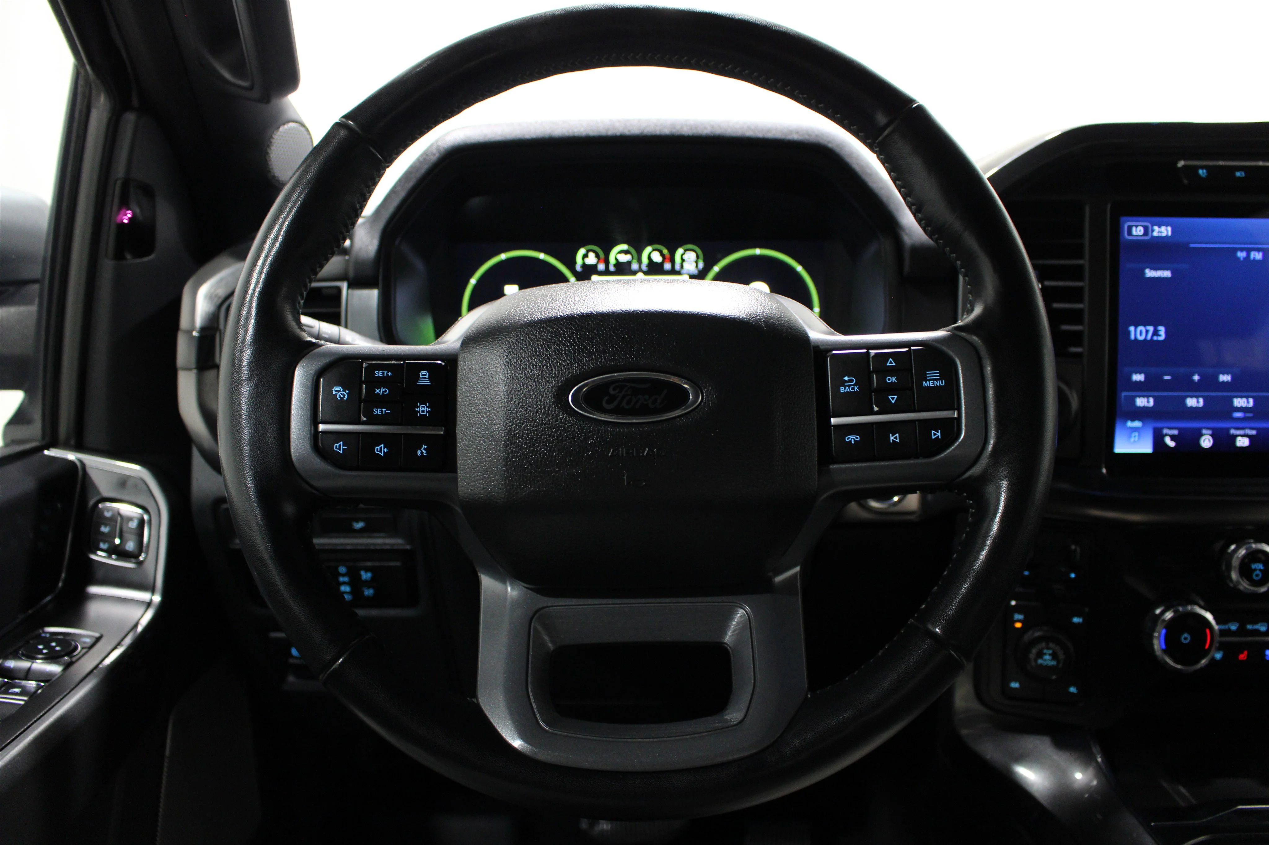 2023 Ford F-150 Lariat - Photo 11