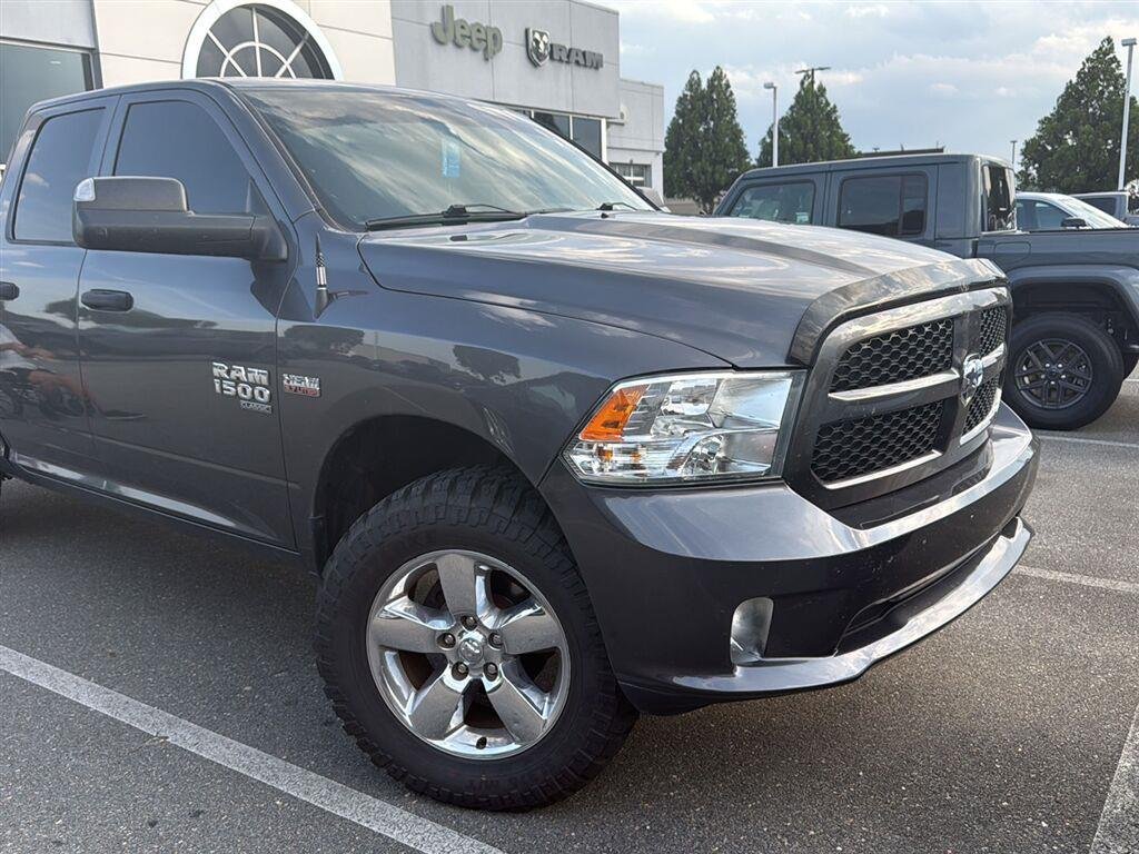 Used 2019 Granite Crystal Metallic Clearcoat Ram Express image 11