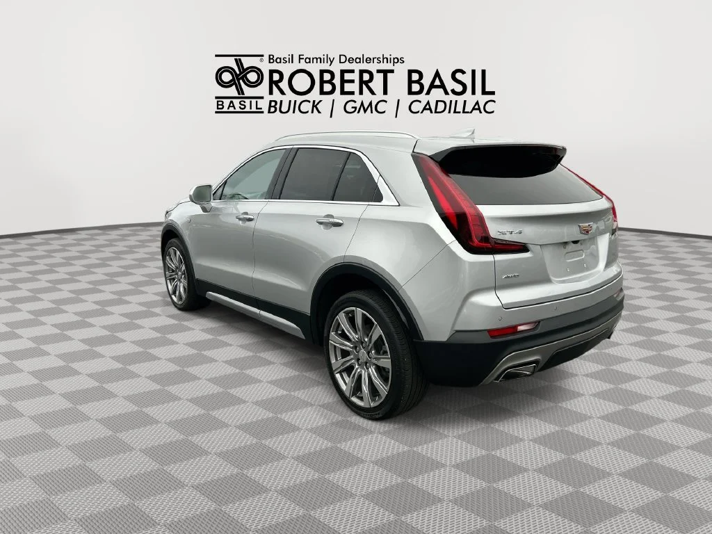 Used 2019 RADIANT SILVER METALLIC Cadillac AWD Premium Luxury image 6