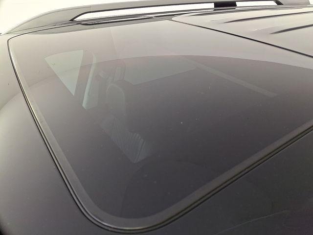 New 2026 Black Hyundai SEL Premium 7P image 18