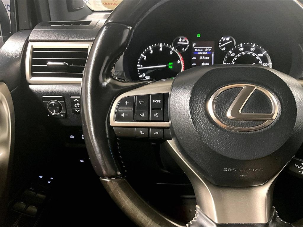 Used 2021 White Lexus 460 image 22