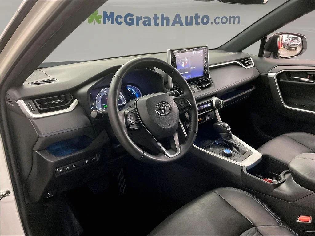 Certified Used 2022 White Toyota XSE image 17