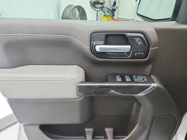 Used 2019 Silver Chevrolet LTZ image 29