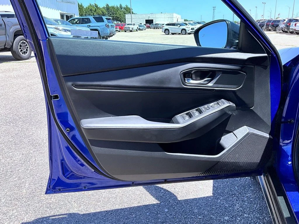 Used 2023 Blue Honda Sport image 9