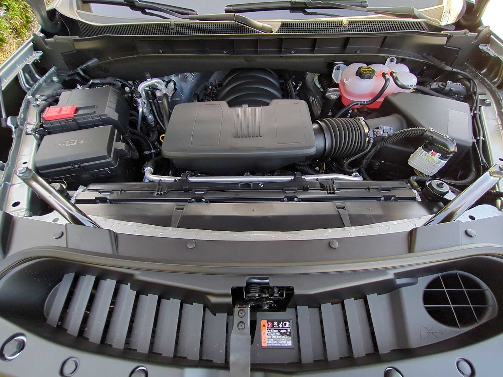 2026 Chevrolet Suburban LS - Photo 28
