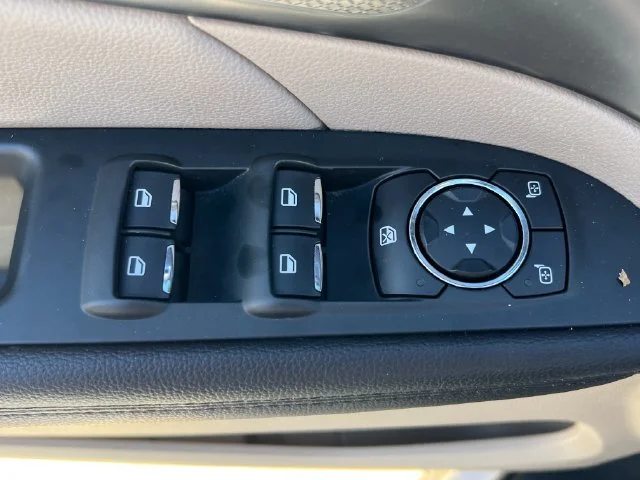 Used 2018 White Ford XLT image 25