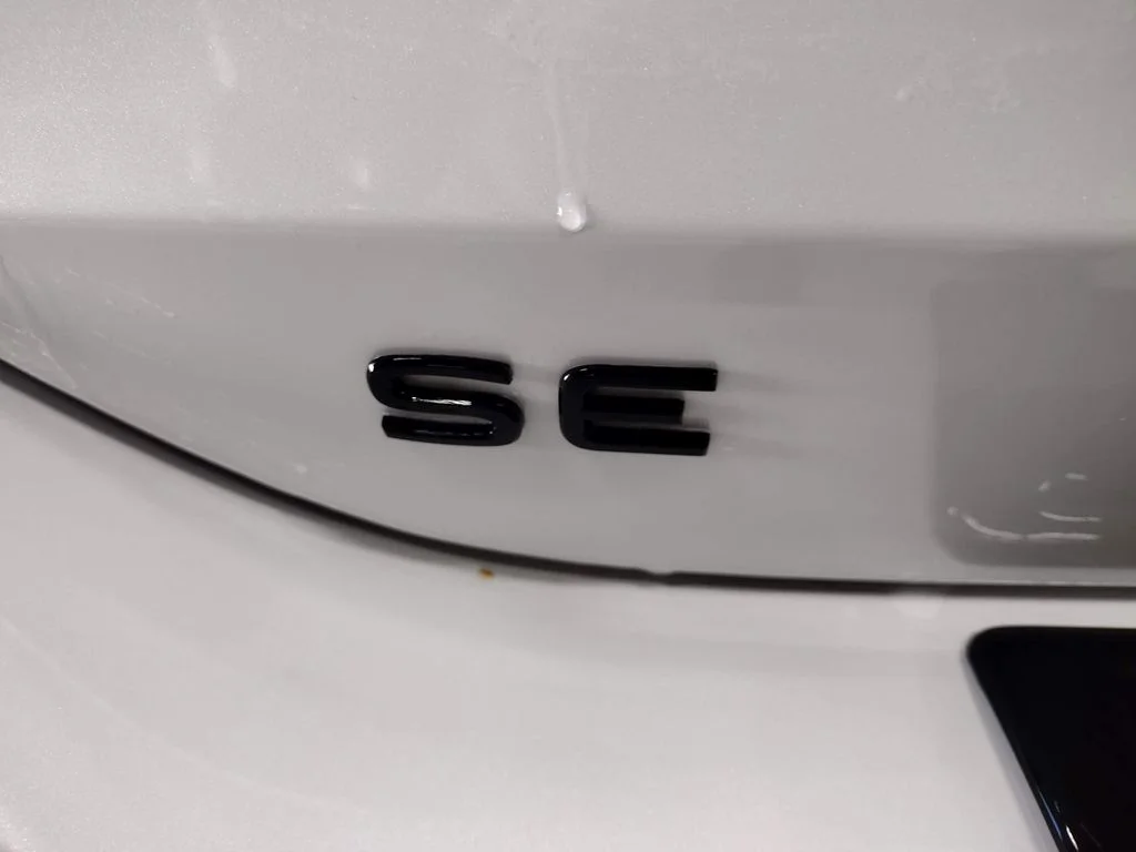 New 2026 White Volkswagen SE R-Line Black image 16