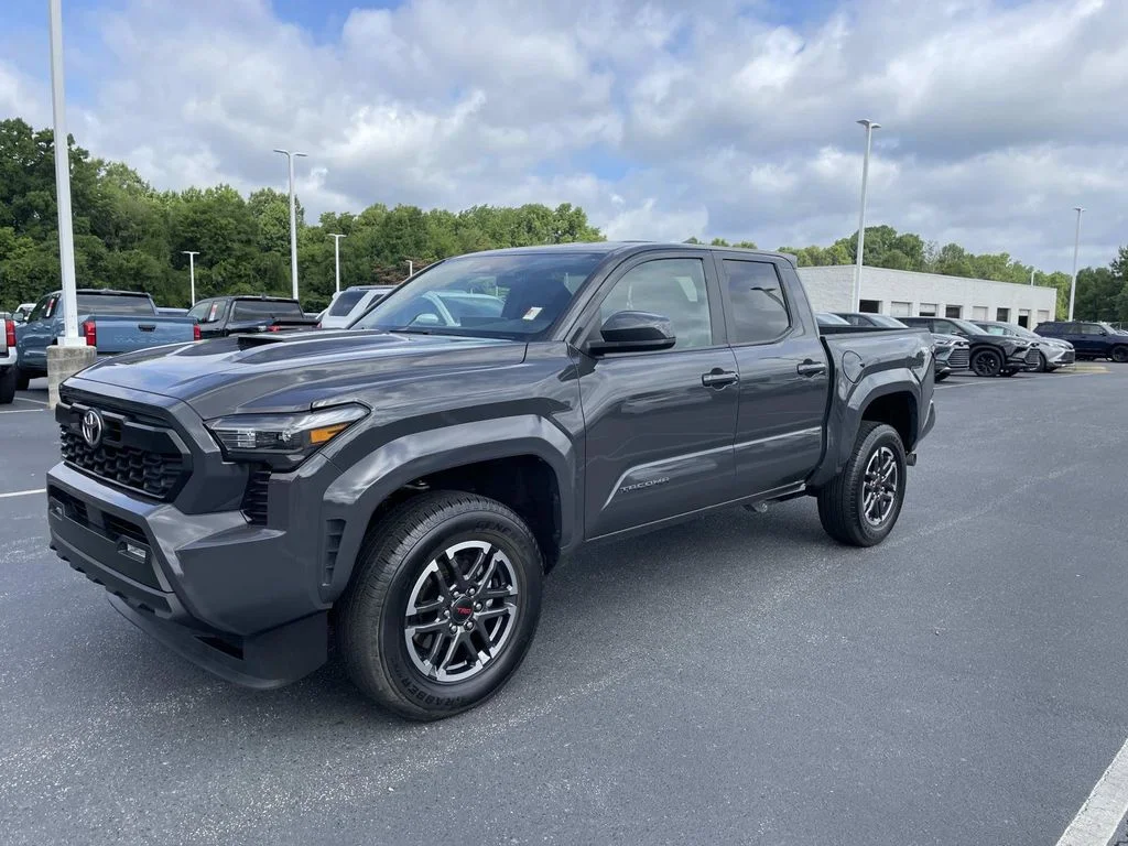 Certified Used 2025  Toyota TRD Sport image 20
