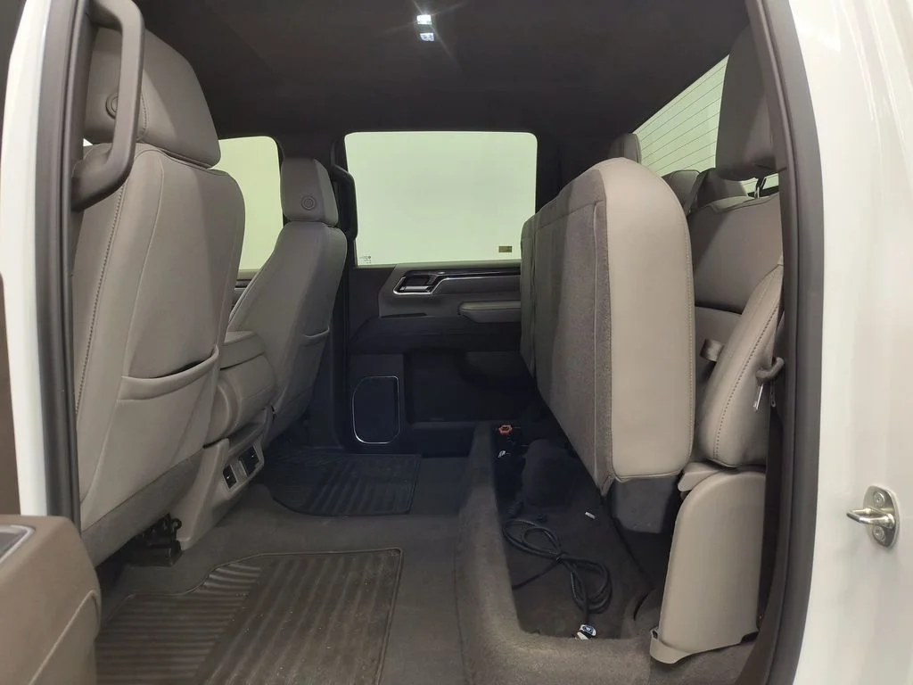 Used 2024 Summit White Chevrolet LTZ image 20