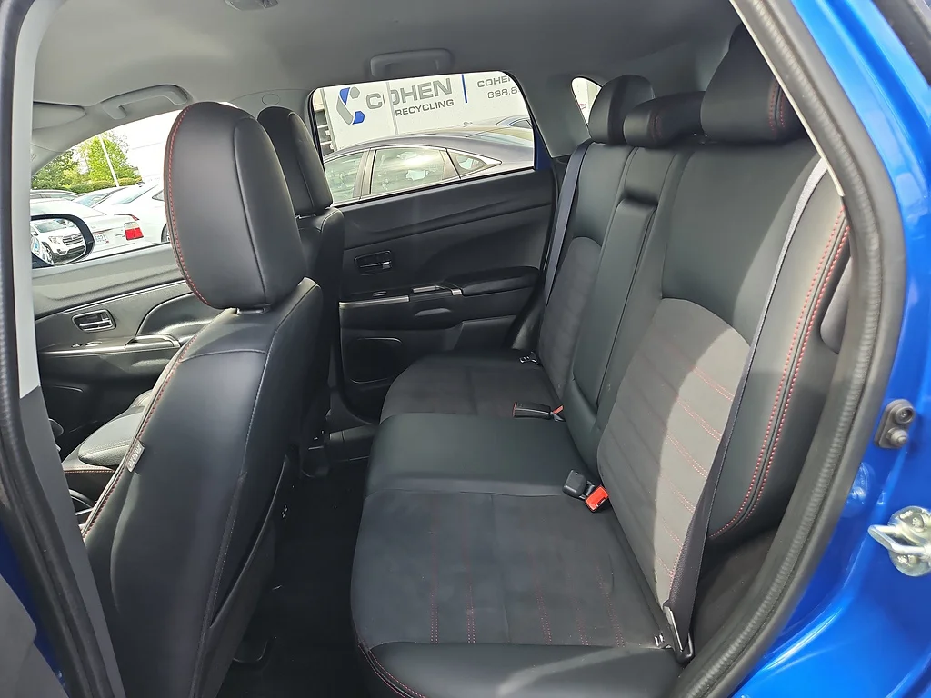 Used 2026 Octane Blue Metallic Mitsubishi SE image 13