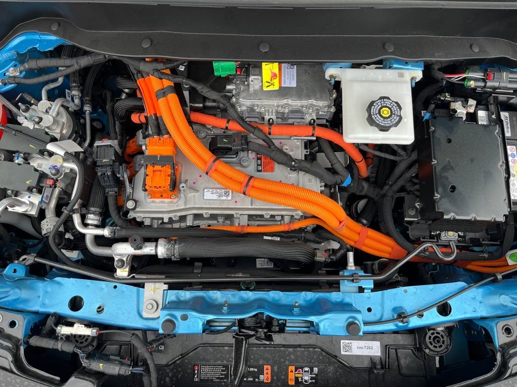 2027 Chevrolet Bolt RS - Photo 11