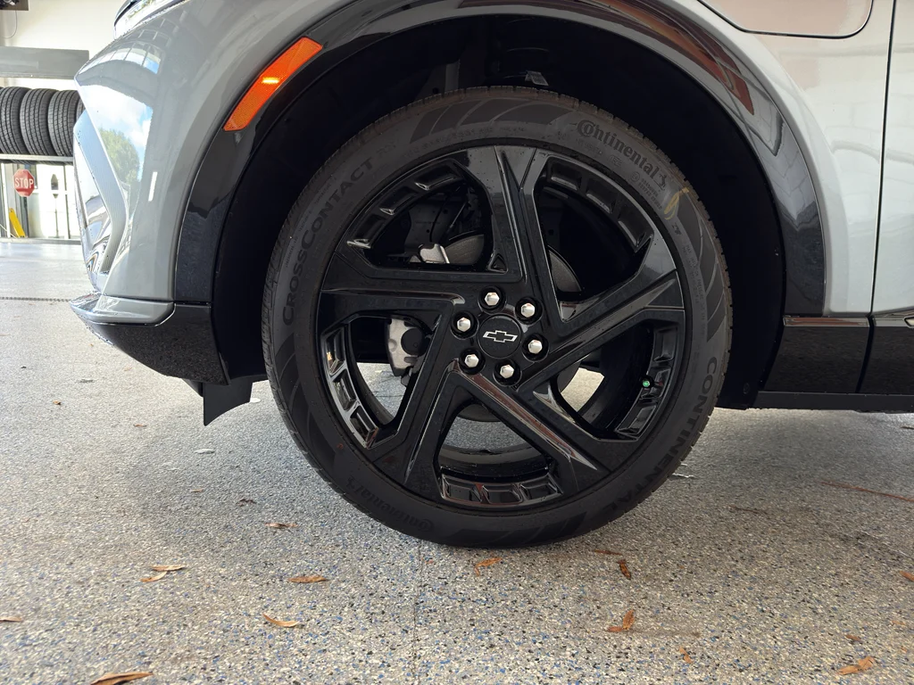 2026 Chevrolet Equinox EV RS - Photo 30