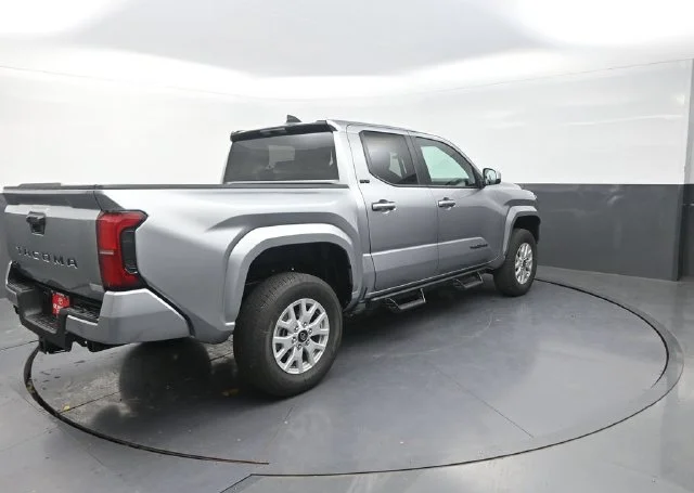 Used 2026 Silver Toyota SR5 image 8