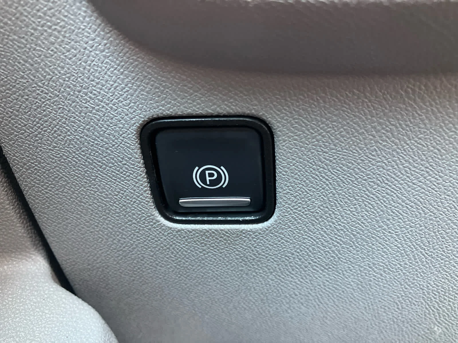 Used 2019 Quicksilver Metallic GMC SLT image 11