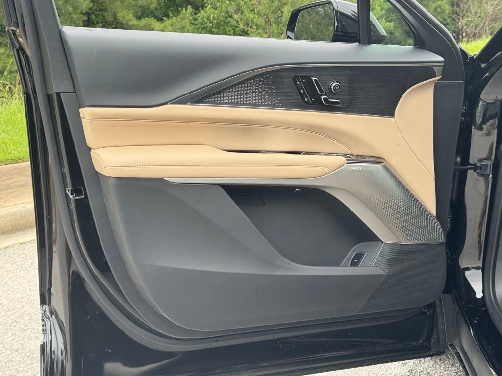 2025 Cadillac LYRIQ Sport 3 - Photo 17