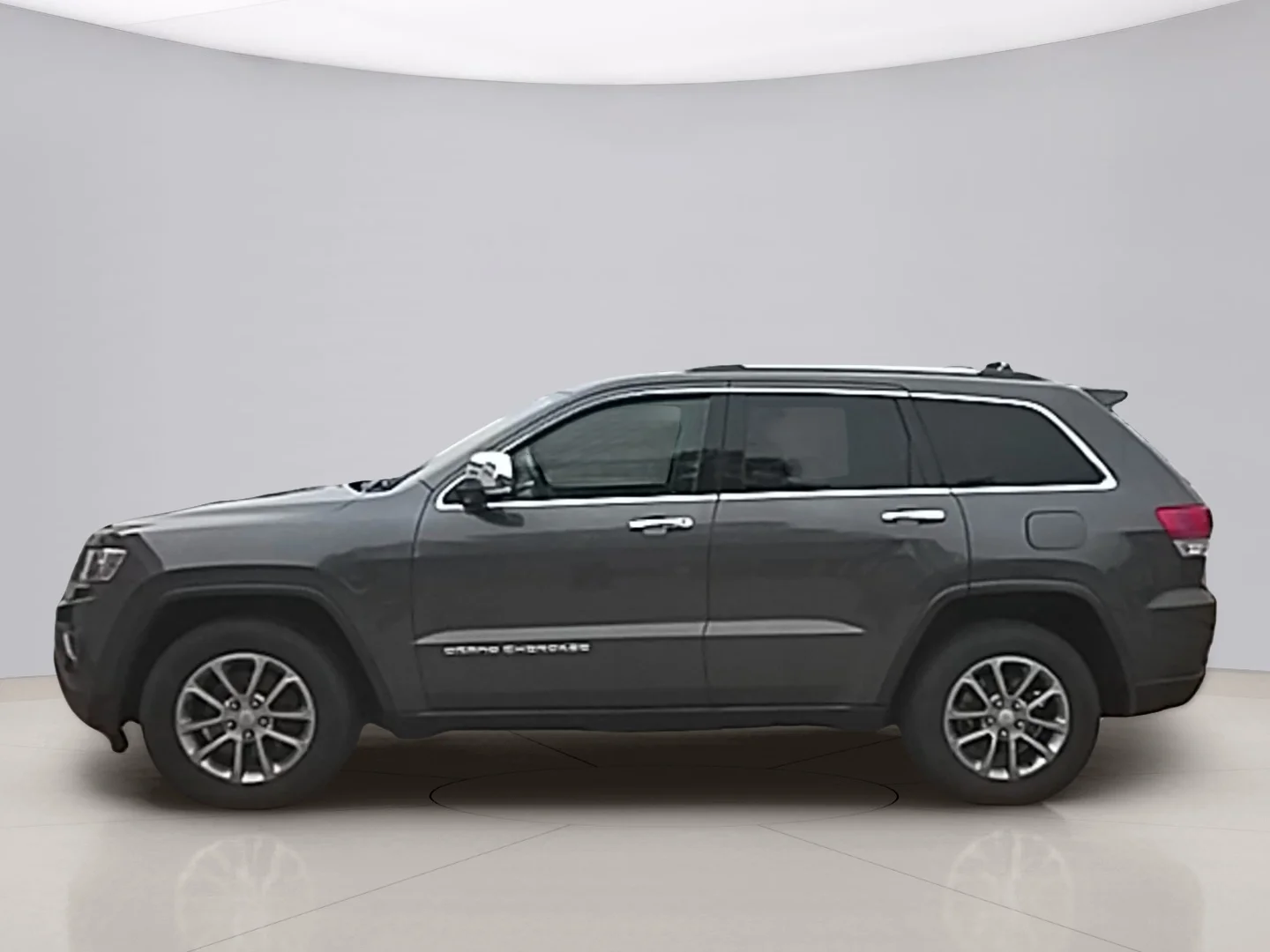 Used 2014 Gray Jeep LIMITED image 2