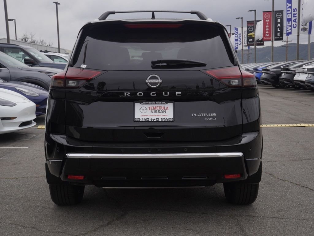 New 2026 Black Nissan Platinum image 5