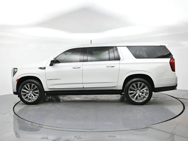 Used 2021 WHITE FROST TRICOAT GMC Denali image 4