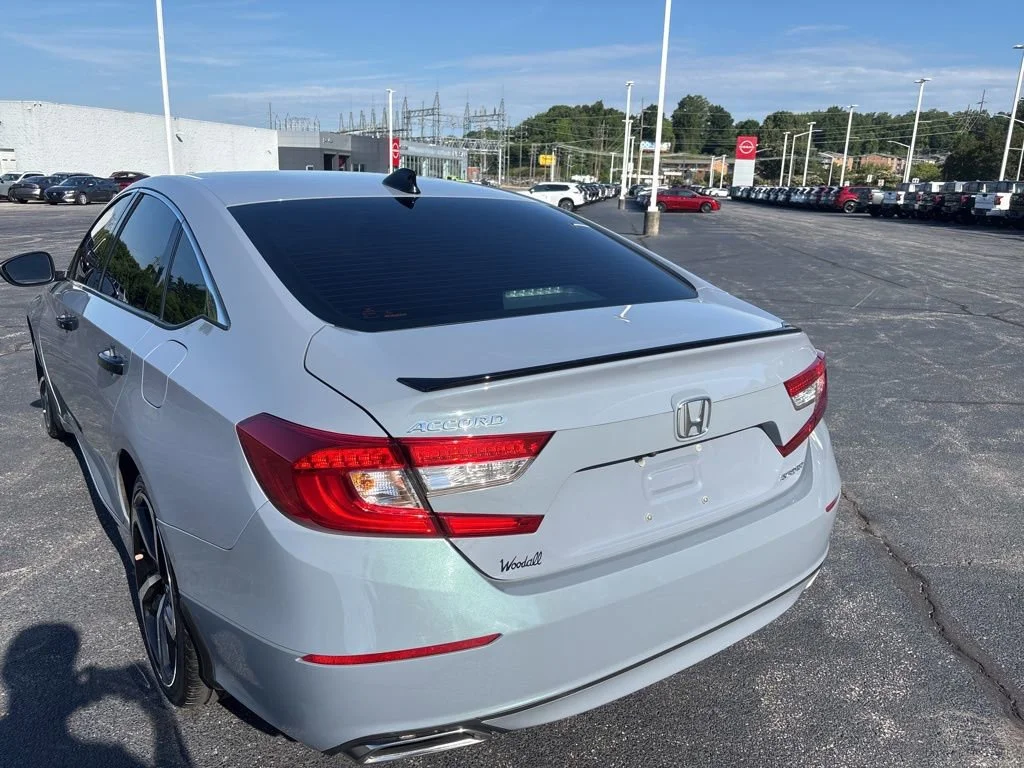 Used 2021 Sonic Gray Pearl Honda Sport image 4