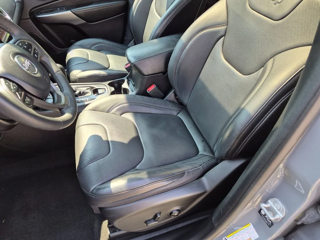 Used 2021 Gray Jeep Limited image 24