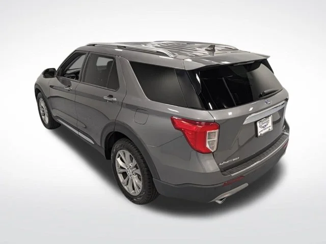 Used 2023 Gray Ford Limited image 6