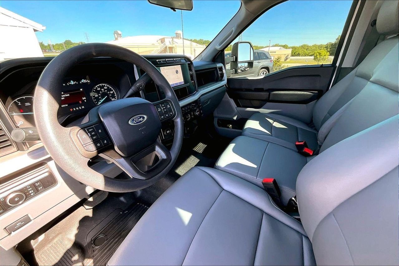 2024 Ford F-350 Super Duty XL - Photo 10