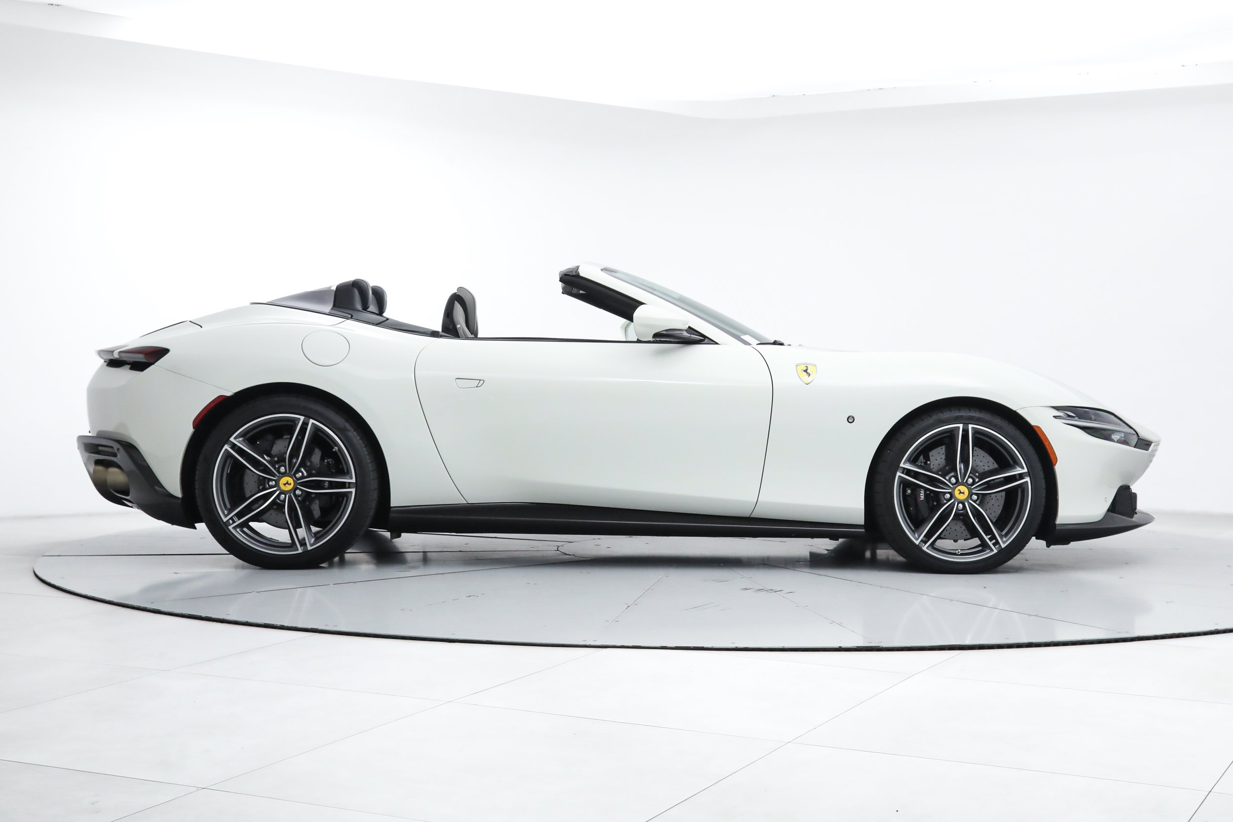 Used 2024 White Ferrari  image 10